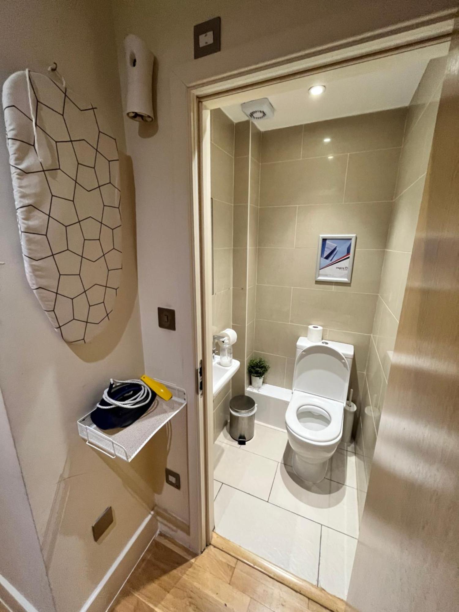 Metropolitan Coziness Private Bedrooms In Euston Station 161 Лондон Екстер'єр фото