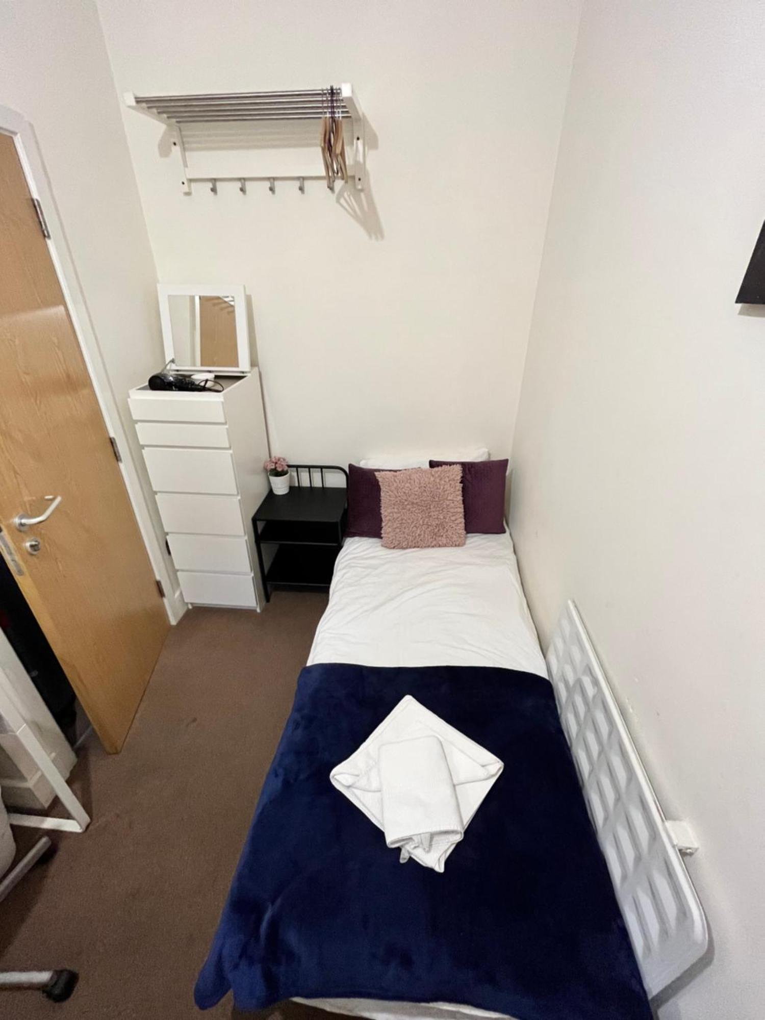 Metropolitan Coziness Private Bedrooms In Euston Station 161 Лондон Екстер'єр фото