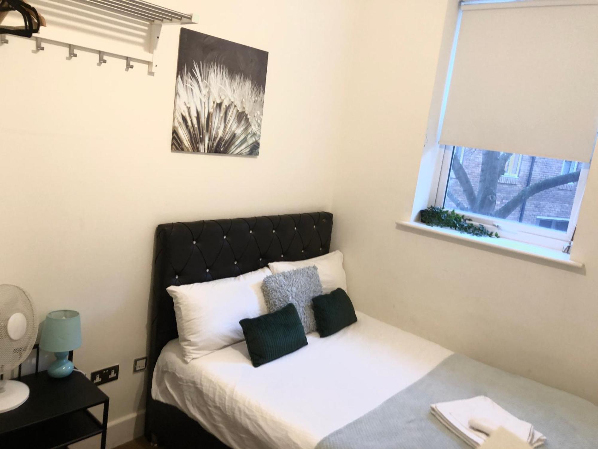 Metropolitan Coziness Private Bedrooms In Euston Station 161 Лондон Екстер'єр фото