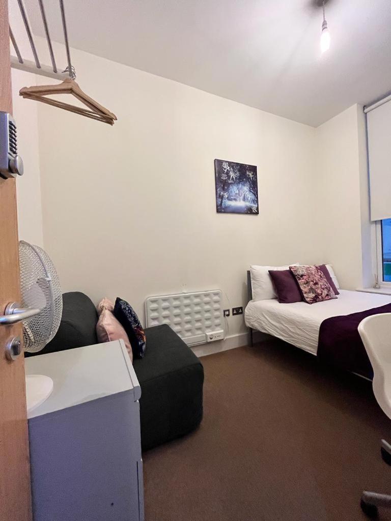 Metropolitan Coziness Private Bedrooms In Euston Station 161 Лондон Екстер'єр фото